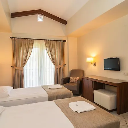 Naturmed Thermal Springs And Health Center كوشاداسيه