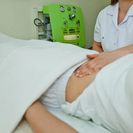 מלון Naturmed Thermal Springs And Health Center *